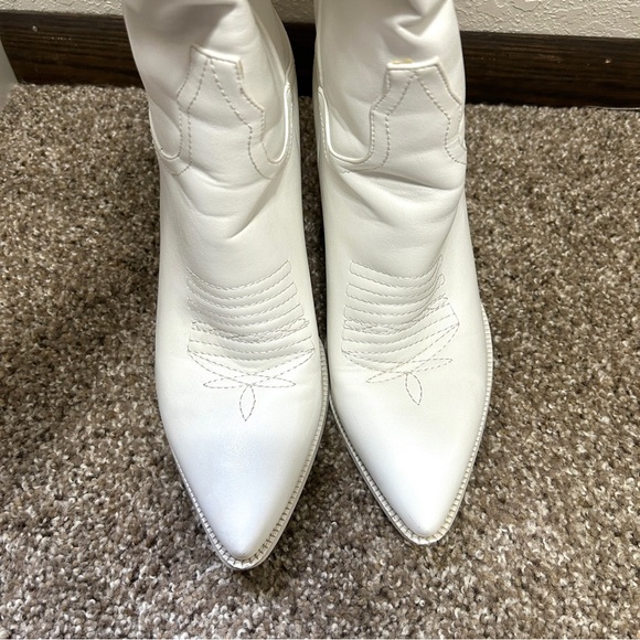 Women’s white western cowgirl knee high boots - Picture 8 of 13